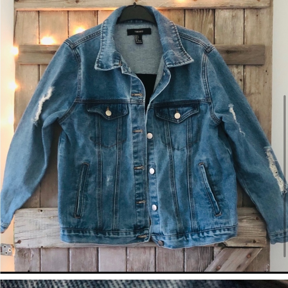 Floral l’Amour Rose 🌹
Embroidered Distressed
Denim Jacket S-M Boho Festival - Picture 4 of 15
